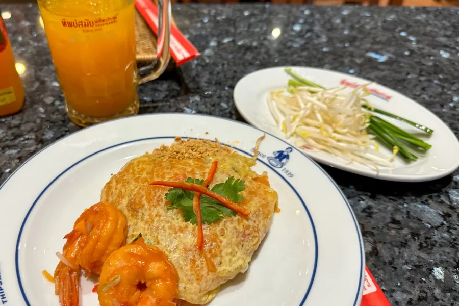 Thipsamai Pad Thai