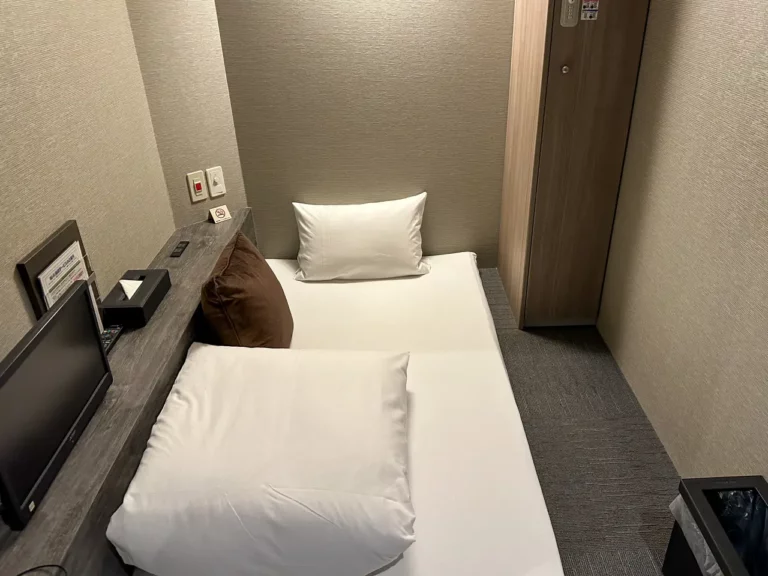 Biz Court Cabin Susukino Capsule room type C