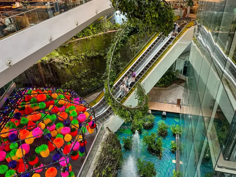 Bangkok EmQuarter's 6th floor dining area