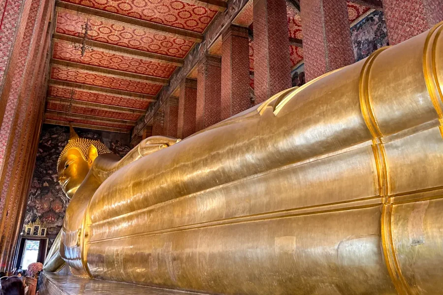 Wat Pho Temple Golden Reclining Buddha