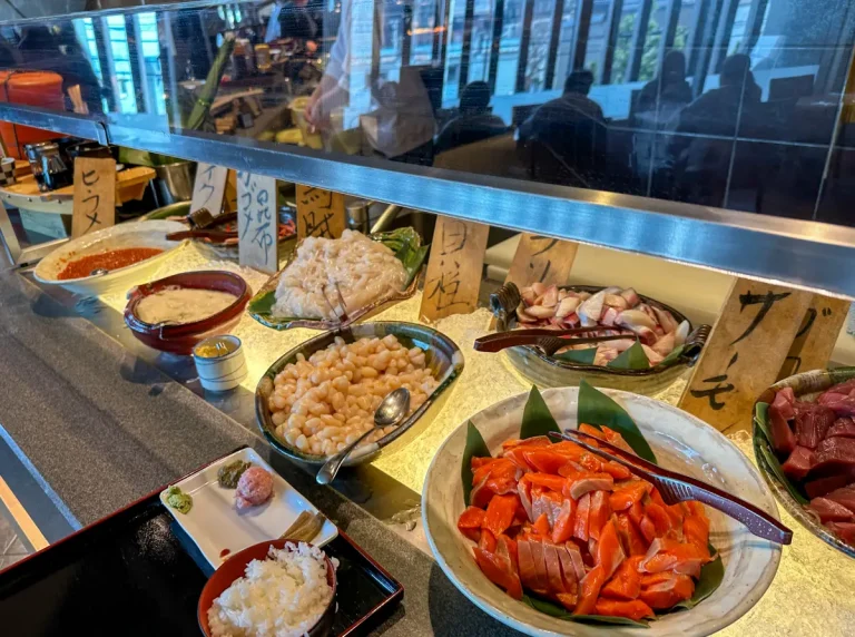 Hakodate Yunokawa Onsen Hotel Review: Umi to Akari Hewitt Resort with Public Bath and Amazing Buffet