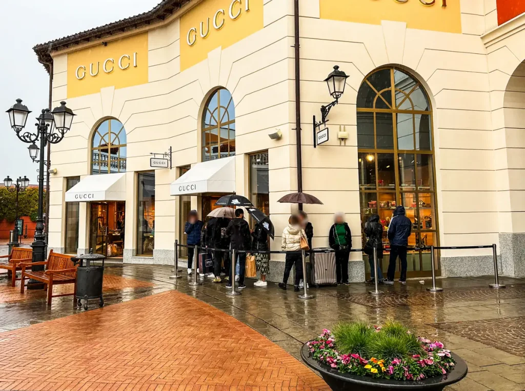 Serravalle Designer Outlet Milan Gucci Store