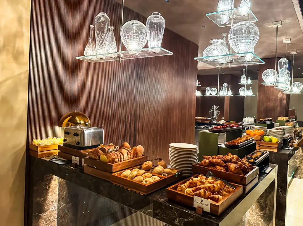 milan-hotel-breakfast-buffet-italian-coffee-morning-spread