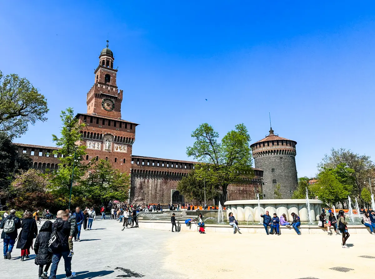 Exploring Milan on Foot: Walking Routes and Wheelchair-Friendly Travel Attraction in Italy