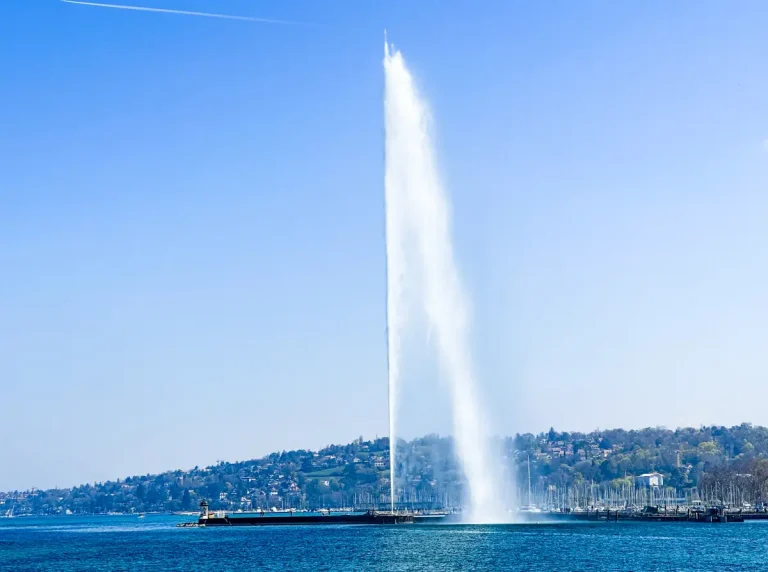 Geneva Switzerland One Day Itinerary – Lake, Old Town, UN, Parking, Accessible Tips