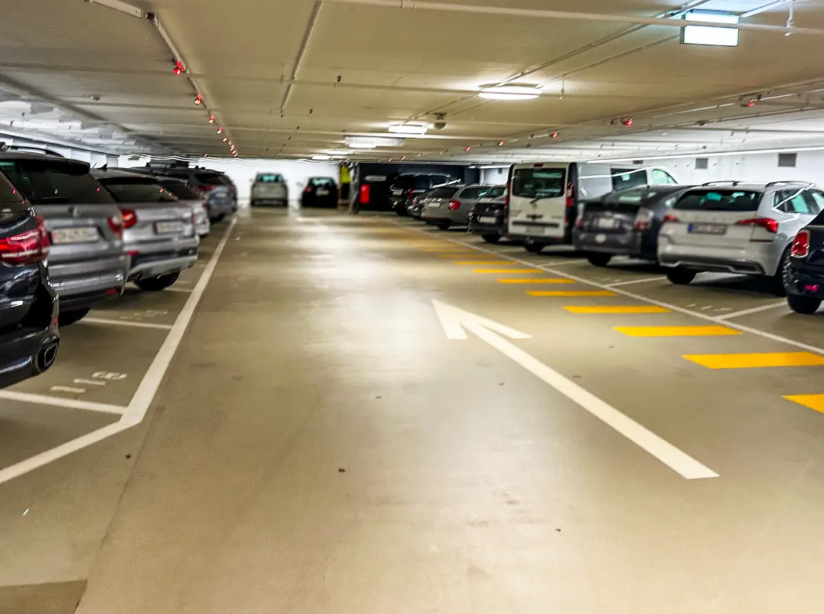 Parkhaus Urania Parking lot