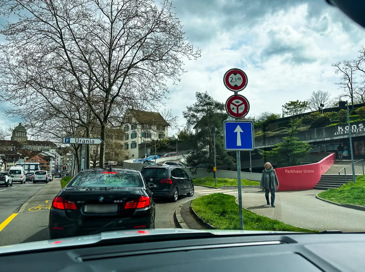 Parkhaus Urania Parking lot