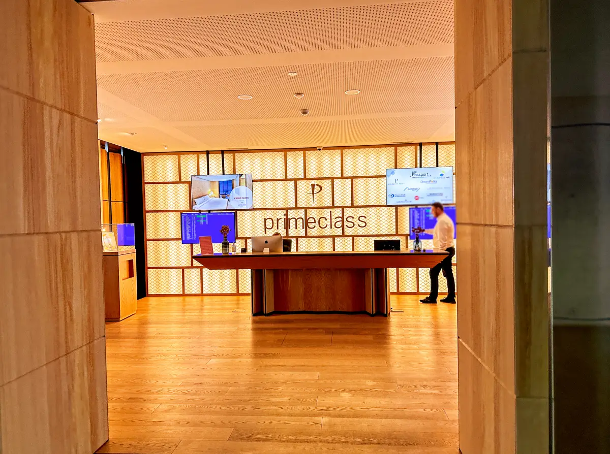 Zurich Airport Business Lounge Experience